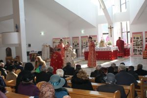 Zile de reculegere la Biserica Greco-Catolică Buna Vestire Bistriţa, târg de Crăciun şi concert de colinde