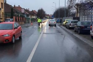 FOTO Femeie lovită pe trecerea de pietoni pe Moldoveanu