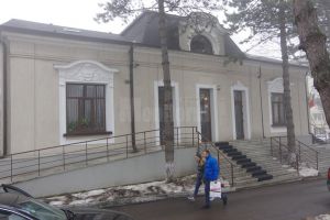 „Târg de Crăciun” în scop caritabil, la Biroul Francez