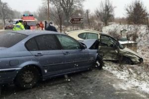 ACCIDENT lângă BISERICĂ. Două VICTIME în stare GRAVĂ - FOTO