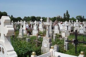 17 taxe pentru activităţile din cimitire vor fi comasate în 6 taxe