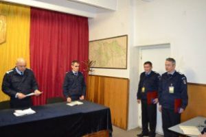 Doi jandarmi maramureseni decorati de catre ministrul Afacerilor Interne