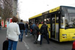 Atentie, ploiesteni! Traseele 444/444b isi modifica statiile, din cauza lucrarilor la 