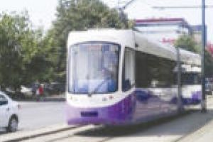 Tramvaiele îi dau bătăi de cap lui Robu. Nicio firmă nu s-a înscris la ultima licitaţie, iar autorităţile au emoţii şi cu rambursarea unor bani