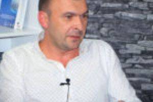 Primarul Felix Borcean o trimite pe Mihaela Popovici la spitalul de nebuni! [VIDEO]