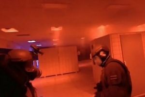 Exerciţiu ANTITERORIST difuzat la televiziunea naţională din Rusia. Unitatea de elită Spetsnaz arată tacticile folosite într-un posibil caz real