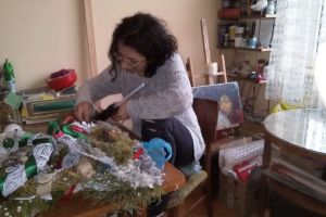 Super aranjamente de Crăciun realizate de două sibience. Sunt eco şi foarte frumoase