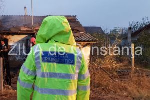 Caz socant. Un barbat si o femeie au murit de frig in propria casa. Cine a gasit victimele 