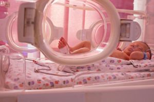 Rata mortalităţii infantile la Sibiu – E mai mică faţă de media naţională