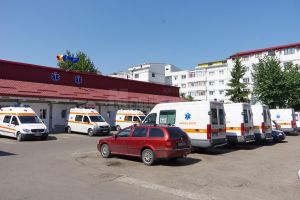Judeţul Suceava a primit 13 ambulanţe noi tip B - unitate mobilă de urgenţă