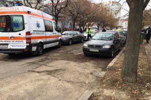 ULTIMĂ ORĂ: Copil lovit de o maşină la Școala Ion Basgan