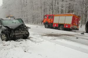 FOTO Accident la Muzeul Satului. O maşină de pompieri implicată