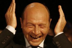 BĂSESCU, mesaj IRONIC la adresa premierului DĂNCILĂ. PSD, fără replică