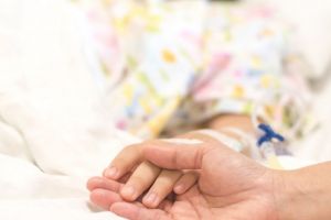 Copiii cu boli incurabile, îngrijiţi la Sibiu – Singurul hospice din ţară funcţionează din donaţii