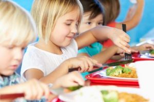 Programul ”O masă caldă”, teste cu repetiţie