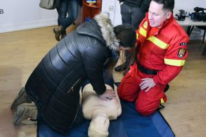Protest în Consiliul Local, pentru că proiectul de bugetare participativă privind achiziţia de defibrilatoare a fost declarat neeligibil
