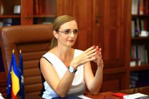 Lia Savonea a fost aleasa presedintele CSM. A judecat Dosarul Retrocedarilor si a condamnat definitiv un fost sef al Garzii Financiare Constanta 