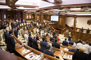 Alegeri parlamentare la Chişinău. Radiografia situaţiei politice din Republica Moldova la începutul perioadei electorale