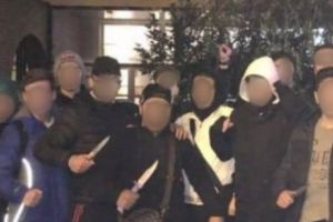 BĂTAIE la un liceu din Capitală. Un elev a fost SNOPIT de 30 de INTERLOPI. L-au atacat cu BÂTE şi CUȚITE