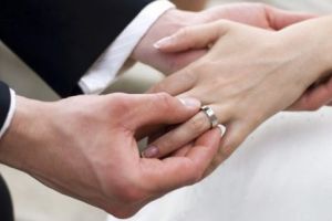 Cresc TAXELE într-un mare oraş. Costă SCUMP să te căsătoreşti unde vrei tu