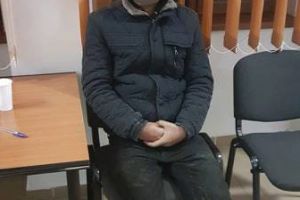 FOTO. Migrant prins de poliţiştii locali. Se ascundea pe digul Someşului