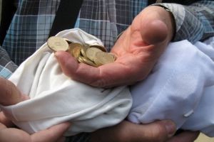 E oficial: Creşte salariul minim brut diferenţiat de la 1 ianuarie 2019