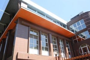 Liceenii, invitaţi de Facultatea de Drept Timişoara să dezbată Provocările secolului XXI