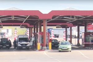 Coloane de masini pe 15 kilometri, la iesirea din tara prin punctul de frontiera Giurgiu - Ruse