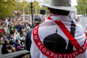 Parlamentul CEH doreşte să INTERZICĂ Islamul: NU este o religie, ci şi o ideologie violentă