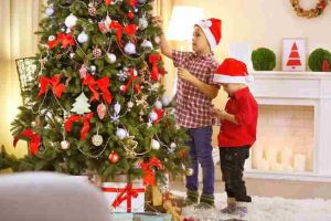 Tradiţia şi semnificaţia bradului de Crăciun. Superstiţii despre împodobirea pomului, după credinţele populare