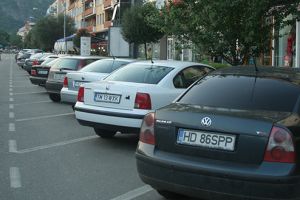 Primăria Deva scumpeşte doar parcările