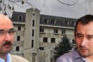 Groparul UCMR-ului, escrocul Adrian Chebuţiu, taxat cu aproape 2 miliarde de lei vechi anual de primarul Adrian Torma!