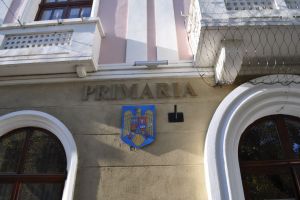 Ca să nu rămână repetentă şi anul viitor, Direcţia tehnică din Primăria Bistriţa se alege cu încă doi şefi