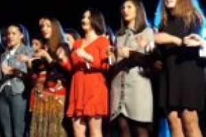 „Bandaj pe lacrimi”, pentru suflete de copii. Voluntari: elevii de la „CD Loga“