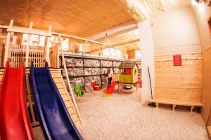 S-a deschis Salina Respiro, prima salină din Bihor cu sare de Himalaya şi sare de la Dej! (FOTO)