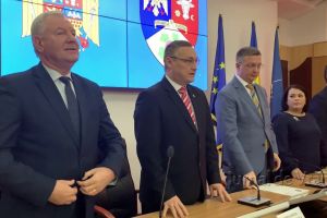 VIDEO: Moment de reculegere pentru primarul din Vintileasca la şedinţa de învestire a noului subprefect