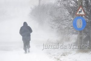 ULTIMĂ ORĂ: Cod galben de ninsori şi viscol în Munţii Vrancei până duminică seara