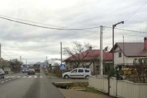 Patru machete ale maşinilor Poliţiei, pe DN 17