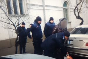 INTERVENȚIE a JANDARMILOR pe o stradă din Arad. Ce au GĂSIT într-un AUTOTURISM