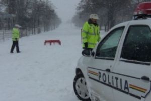 Mobilizare generală: Peste 11.000 de pompieri, poliţişti şi jandarmi sunt pregătiţi să intervină în contextul atenţionării de ninsori şi viscol