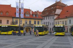 Primăria Sibiu introduce 40 de autobuze noi şi 5 minibuze care vor circula prin centrul istoric