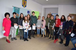Burse pentru elevii cu rezultate bune la invatatura, oferite de Primaria si Consiliul Local Cumpana (gelerie foto)