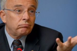 Mugur Isărescu, chemat să dea explicaţii de urgenţă! Cine a ţinut de fapt Romania în stare de subdezvoltare economică. Acuzaţii extrem de grave