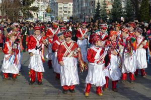Parada obiceiurilor de iarnă din municipiul Suceava va avea loc pe 27 decembrie