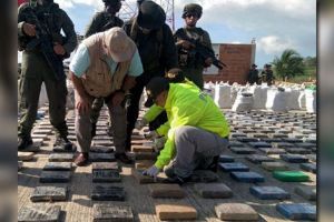 Patru tone de droguri confiscate distruse de poliţişti zilele trecute. Valorau peste 625 milioane lei