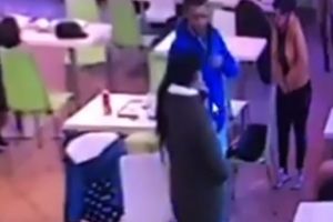 VIDEO Femeie jefuită într-un restaurant fast-food din Sibiu