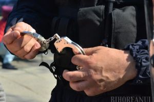 Procurorii au găsit un suspect în cazul orădencei găsită ucisă în apartament. Bărbatul a fost arestat pentru omor şi tâlhărie