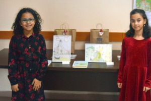 Diana şi Ioana, câştigătoarele concursului ”Eu iubesc Reghinul”