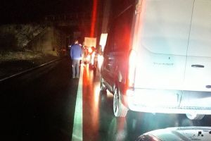 VIDEO Trafic blocat la Tălmaciu după un accident cu două maşini