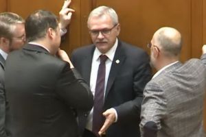 Dragnea, pus cu spatele la zid de Cseke Attila şi Szabó Ödön. UDMR a anunţat că nu sprijină proiectul de buget pentru 2019